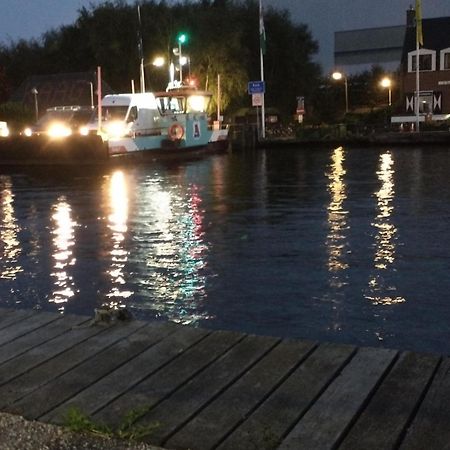 B&Bslapenopeeneiland Kaag Dış mekan fotoğraf
