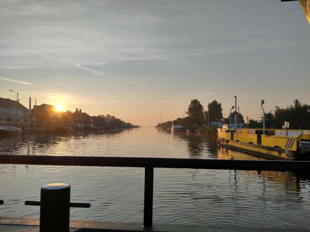B&Bslapenopeeneiland Kaag Dış mekan fotoğraf