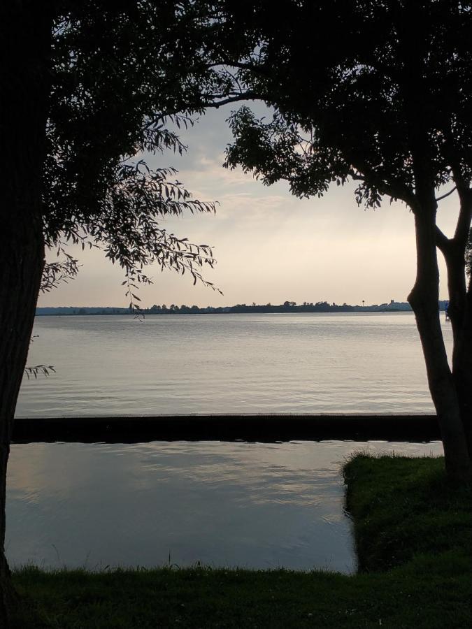 B&Bslapenopeeneiland Kaag Dış mekan fotoğraf